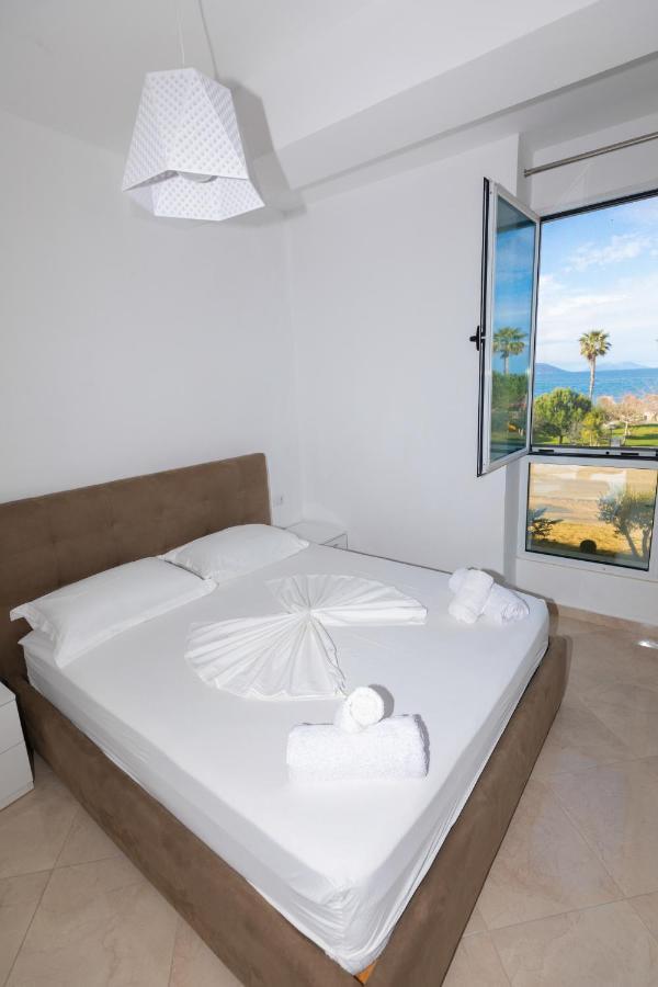Seaview Apartments Vlore Bagian luar foto